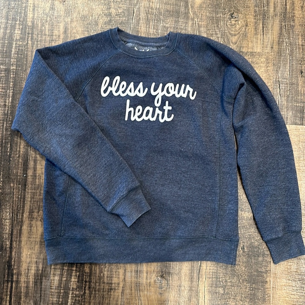 Super soft - excellent condition! Shop Local KY Crewneck